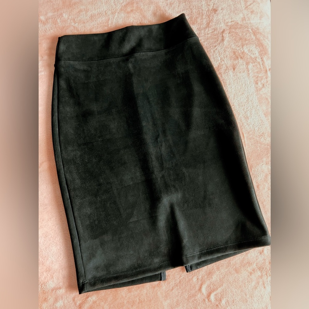 Purpleline Pencil Black Skirt